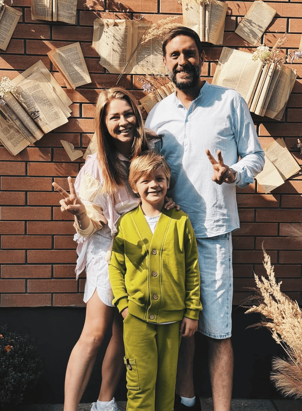 Яна Глущенко з колишнім чоловіком та сином / © instagram.com/yamo4ka