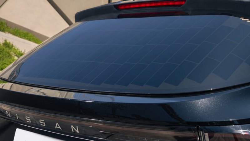 Nissan показав Ariya на сонячних батареях: скільки кілометрів можна проїхати на “чистій енергії” Nissan показав Ariya на сонячних батареях: скільки кілометрів можна проїхати на “чистій енергії”