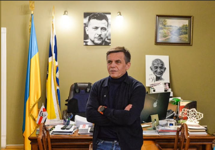 Заборонили дивитися порно: Держагентство відновлення та розвитку інфраструктури попросило співробітників поставитися з розумінням. Заборонили дивитися порно: Держагентство відновлення та розвитку інфраструктури попросило співробітників поставитися з розумінням.