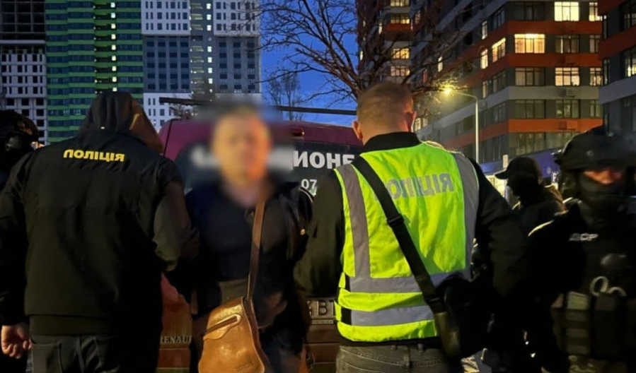 Одесит продавав бронь від служби Одесит продавав бронь від служби