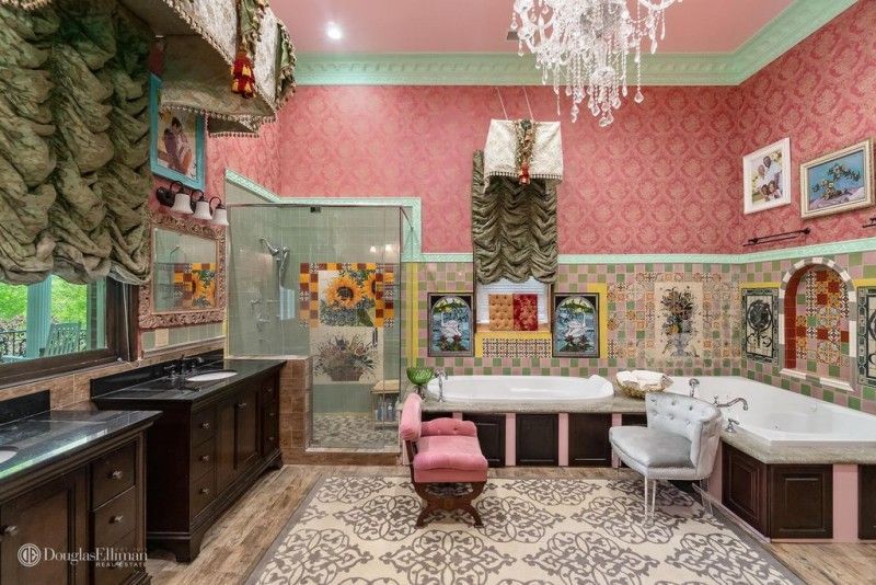 'Я не з такої сім'ї, я з богатої': дорожезні інтер'єри, від яких віє несмаком - фото 857041