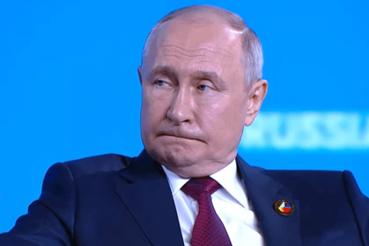 Лист до Путіна: 'комік' заганяє диктатора у глухий кут Лист до Путіна: 'комік' заганяє диктатора у глухий кут