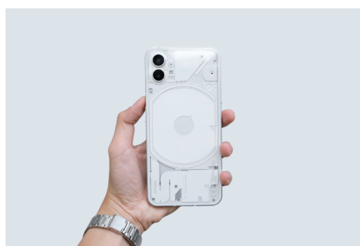 Ера Nothing Phone (1) завершилася: випущено фінальне оновлення для смартфона Ера Nothing Phone (1) завершилася: випущено фінальне оновлення для смартфона
