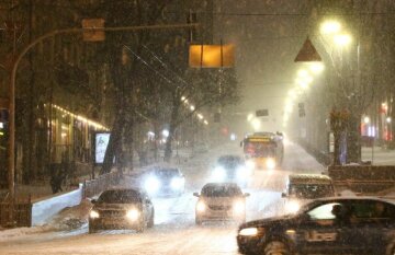 Транспорт Київ, фото: Unian