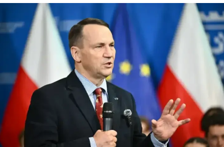 Сікорський заявив, що Польща не боїться путіна і вірить у поразку рф в Україні Сікорський заявив, що Польща не боїться путіна і вірить у поразку рф в Україні