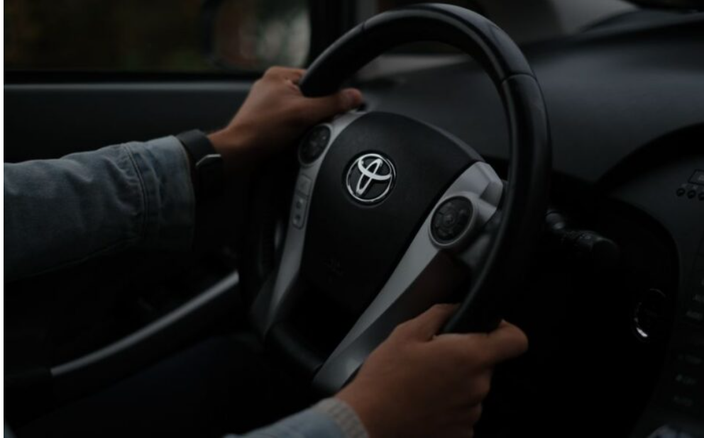 Toyota та Uber запускають у Європі масштабну екологічну програму для водіїв Toyota та Uber запускають у Європі масштабну екологічну програму для водіїв