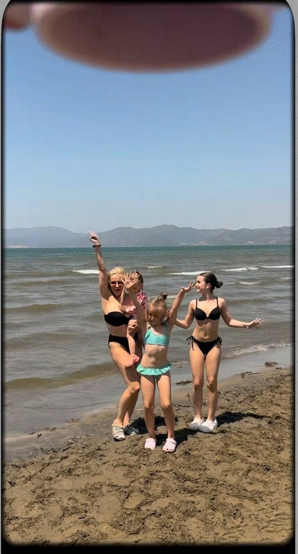 Лілія Ребрик з доньками / © instagram.com/liliya_rebryk