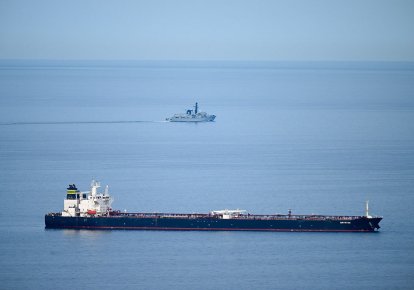 У Чорному морі попав під удар грецький танкер з російською нафтою, - ЗМІ У Чорному морі попав під удар грецький танкер з російською нафтою, - ЗМІ