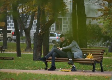 Вихідні в Україні, кадр з відео