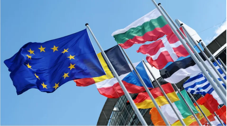 ЄС готує «дорожні карти» для вступу України та ще трьох країн до блоку – Politico ЄС готує «дорожні карти» для вступу України та ще трьох країн до блоку – Politico