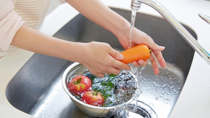 Які продукти категорично не слід мити: роз'яснення лікарів