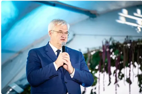 Україна хоче швидко владнати суперечку із Сеулом через полонених КНДР, — Сибіга Україна хоче швидко владнати суперечку із Сеулом через полонених КНДР, — Сибіга