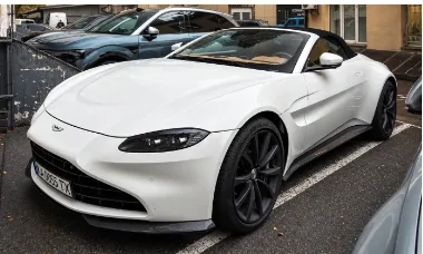 В Україні помітили рідкісний Aston Martin із двигуном Mercedes-AMG потужністю 510 сил В Україні помітили рідкісний Aston Martin із двигуном Mercedes-AMG потужністю 510 сил
