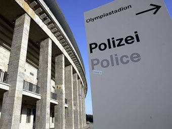 Житель Германии попросил полицию защитить его от любвеобильной жены