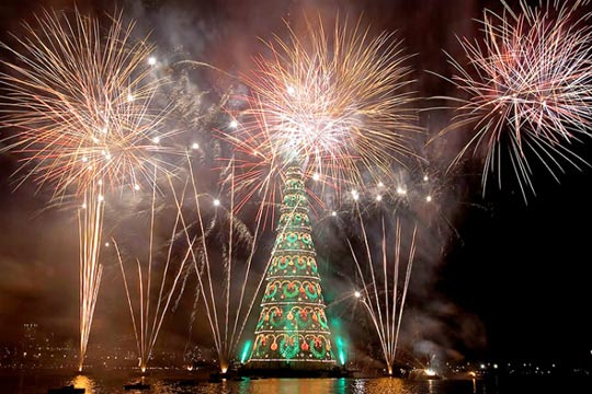 Красивейшие рождественские украшения городов мира-2. ФОТО