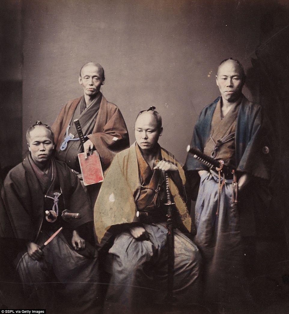 Как самураи в Японии делали харакири