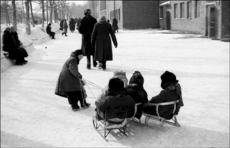 Зимние каникулы на санках в СССР