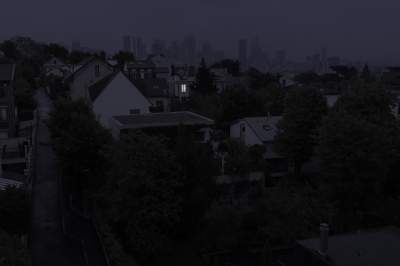 Ночной Париж в мрачном фотопроекте. Фото