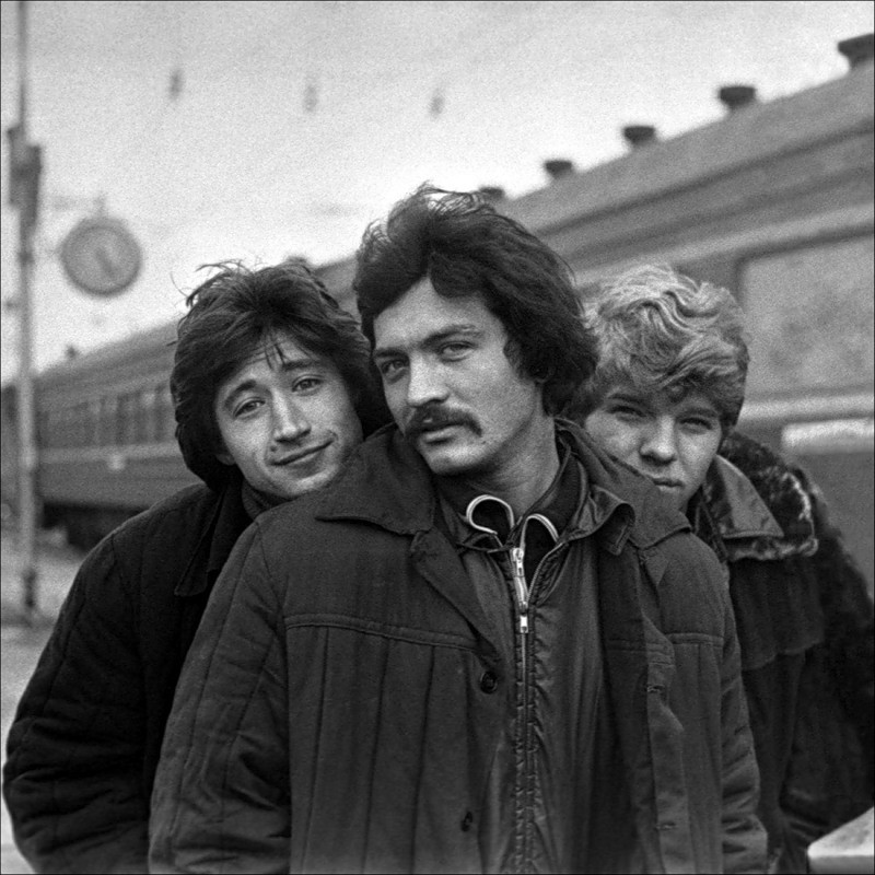 Обычные люди на чёрно-белых снимках Александра Кустова