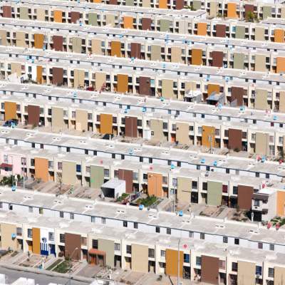 Рай перфекциониста: ряды одинаковых домов на улицах Мексики. Фото