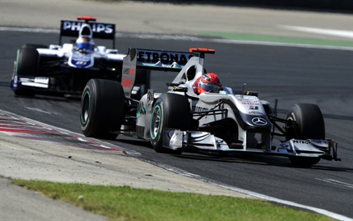 В Формуле-1 изменены правила обгона и маневров 
