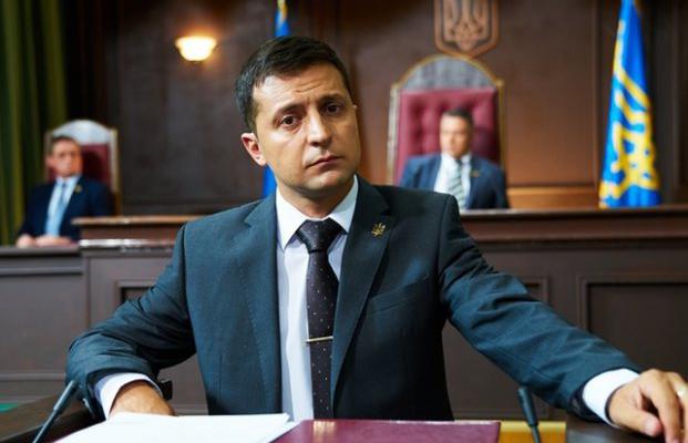 Серьезный конкурент: Зеленский готовится идти на выборы в образе "Слуги народа" Серьезный конкурент: Зеленский готовится идти на выборы в образе "Слуги народа"