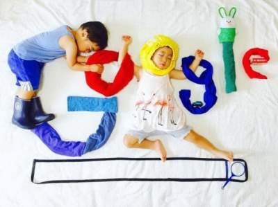 Креативная японка создала необычные образы для своих спящих детей. Фото