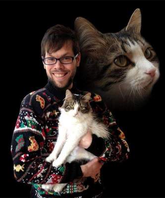 Новый флешмоб: мужчины делают смешные фотки со своими котами