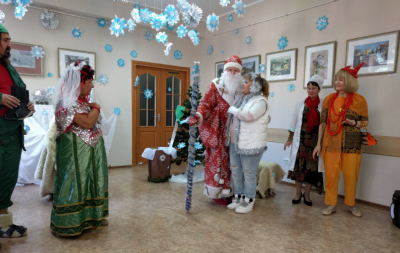 Сеть насмешили странные фото празднования года Свиньи в Крыму