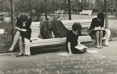 Как выглядели первокурсницы во времена СССР. Фото