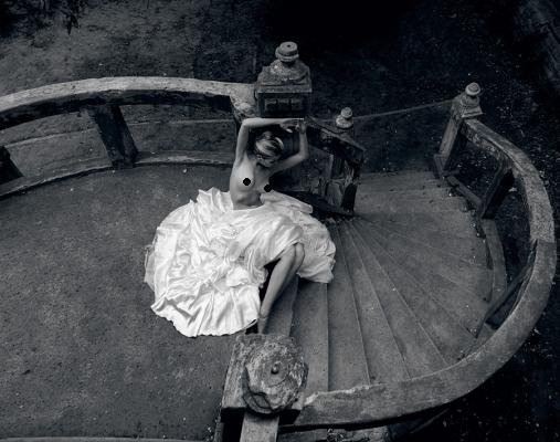 Свет и тепло: показали романтические фото ню Свет и тепло: показали романтические фото ню