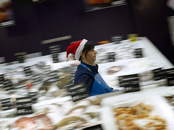 Французская пенсионерка встретила Новый год в супермаркете