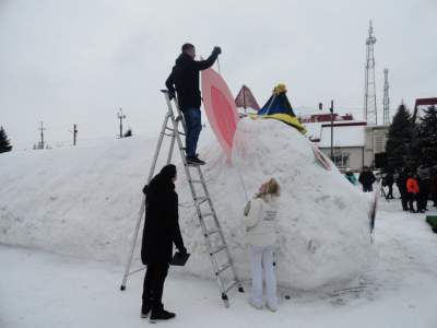 На Одесчине нашли забавное применение снежному сугробу
