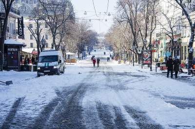 Снежная Одесса в необычных снимках. Фото