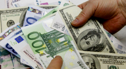 Иран отказывается от евро и доллара во взаиморасчетах с заграницей
