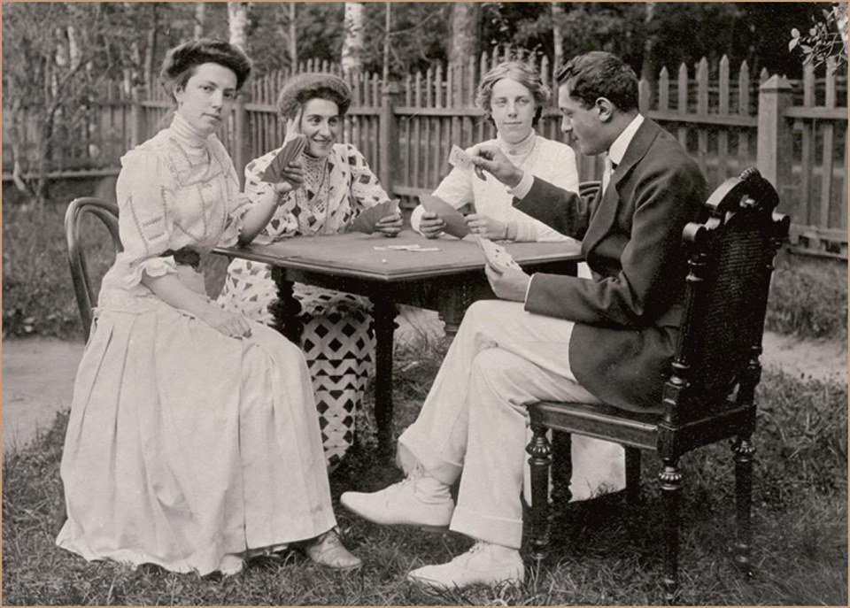 Чем занимались на дачах в конце ХІХ века. ФОТО Чем занимались на дачах в конце ХІХ века. ФОТО