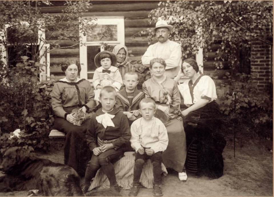 Чем занимались на дачах в конце ХІХ века. ФОТО Чем занимались на дачах в конце ХІХ века. ФОТО