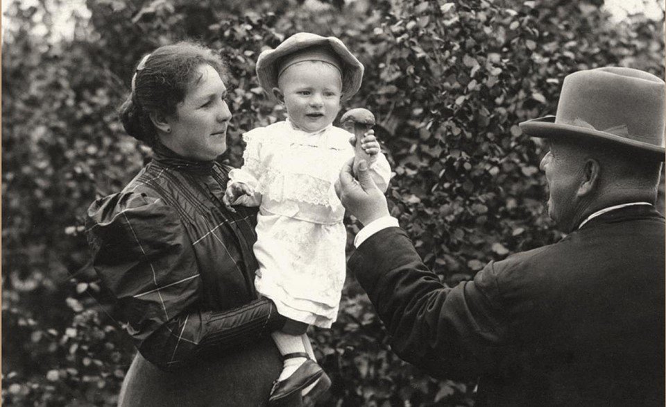 Чем занимались на дачах в конце ХІХ века. ФОТО Чем занимались на дачах в конце ХІХ века. ФОТО