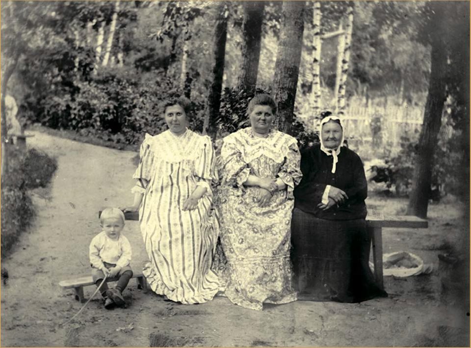 Чем занимались на дачах в конце ХІХ века. ФОТО Чем занимались на дачах в конце ХІХ века. ФОТО