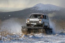 В России создали гибрид автомобиля и танка В России создали гибрид автомобиля и танка