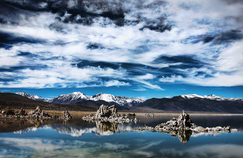Волшебное озеро Моно в Калифорнии