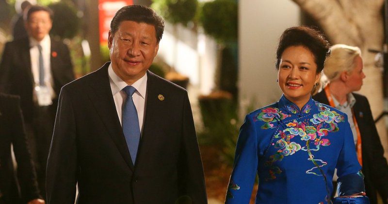 Как китайский лидер Си Цзиньпин нашел свою любовь — «фею пионов» Пэн Лиюань. ФОТО