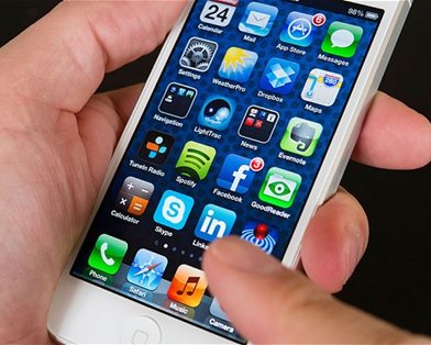 Apple выпустит два больших iPhone