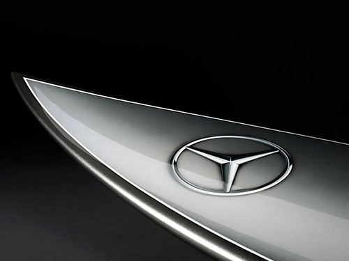 Mercedes-Benz запускает производство досок для сёрфинга Mercedes-Benz запускает производство досок для сёрфинга