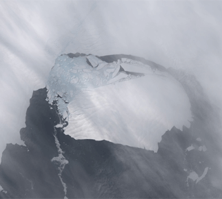 Айсберг размером с Манхэттен дрейфует в Антарктике