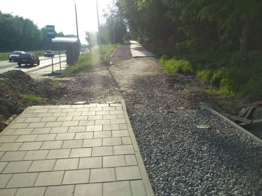 \"Логика не сработала\": в сети смеются над дорожным ремонтом во Львове. ВИДЕО