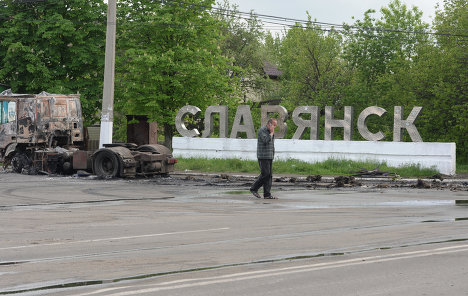 Жители Славянска просят воды, света и помощи психологов