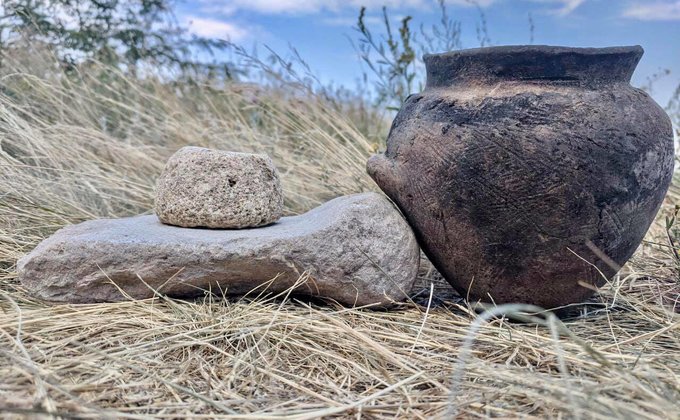 Раскопки древних курганов на Мамай-горе (Фото: Мамай-Гора/Facebook) Древние амфоры. Археологи нашли под Запорожьем артефакты греков и скифов – фото