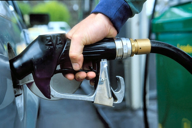 Украинские АЗС обяжут снизить цены на бензин