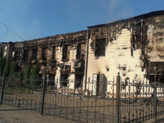 В оккупированном Луганске сгорело здание литейного завода